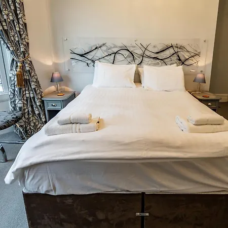 Guest house The Camberley