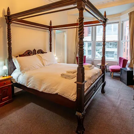 The Camberley 4*