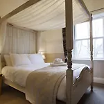 The Camberley بيت ضيافة هاروغايت