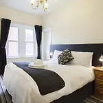 بيت ضيافة The Camberley هاروغايت