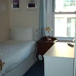 The Camberley بيت ضيافة هاروغايت