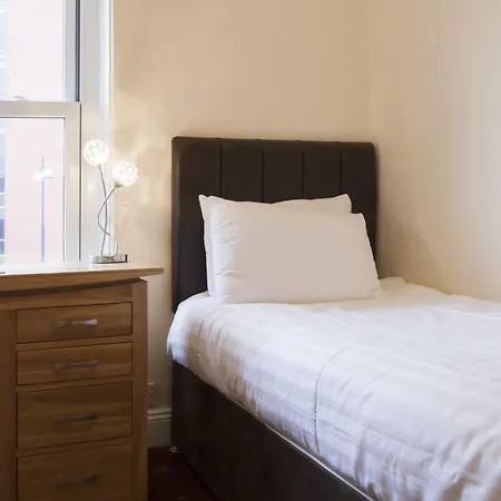 Konukevi The Camberley 4*