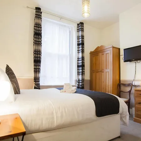 Konukevi The Camberley 4*